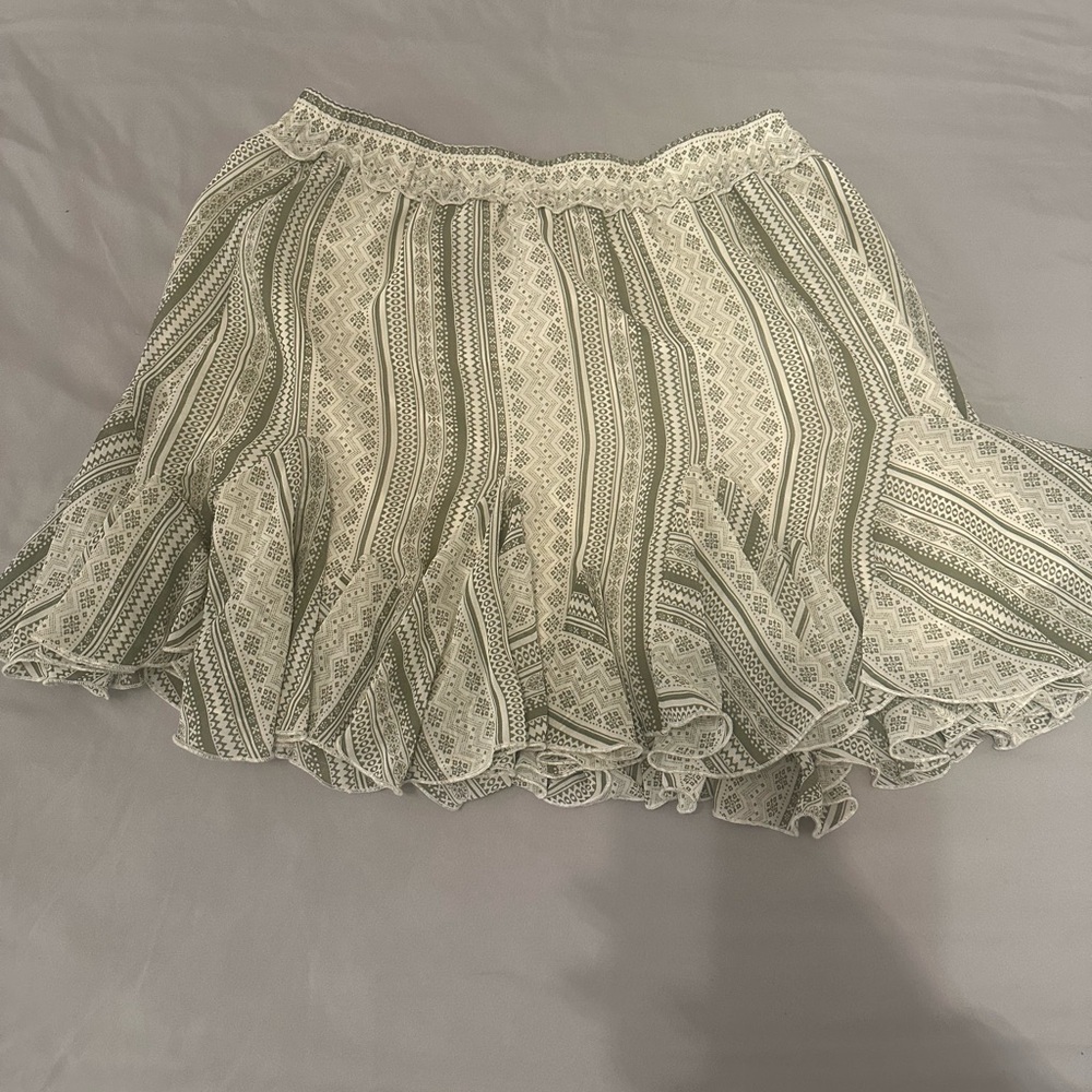 Green and White Patterned Women's Skirt